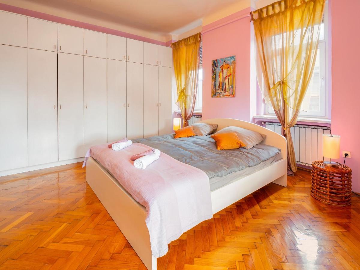 Apartment Grand In Strict Center Of *