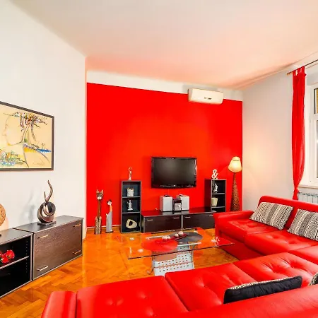 Grand Apartment In Strict Center Of Rijeka Exterior photo