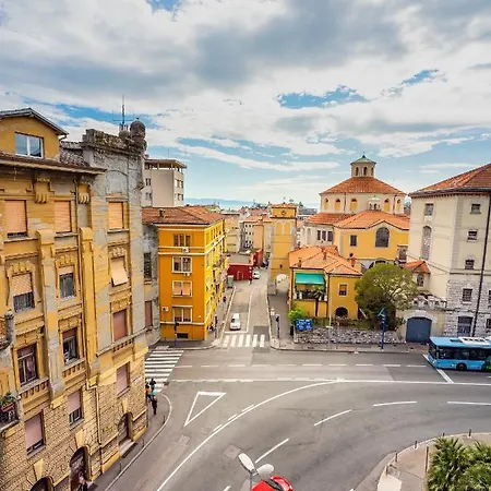 Grand Apartment In Strict Center Of Rijeka Exterior photo